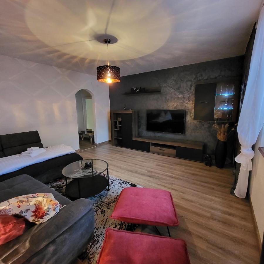 Oli Apartments เซเนซ ภายนอก รูปภาพ