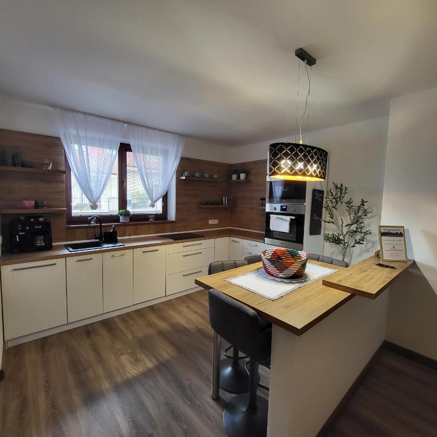 Oli Apartments เซเนซ ภายนอก รูปภาพ