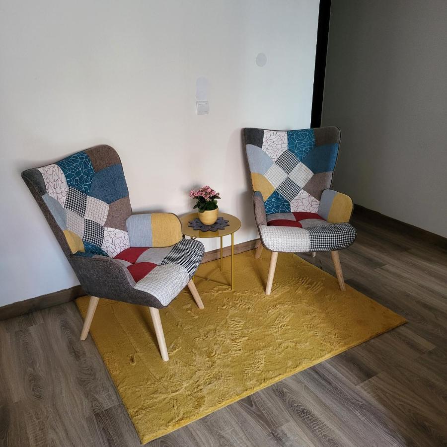 Oli Apartments เซเนซ ภายนอก รูปภาพ